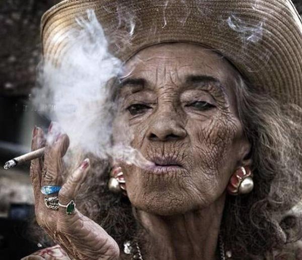 вред курения для женщин в старости